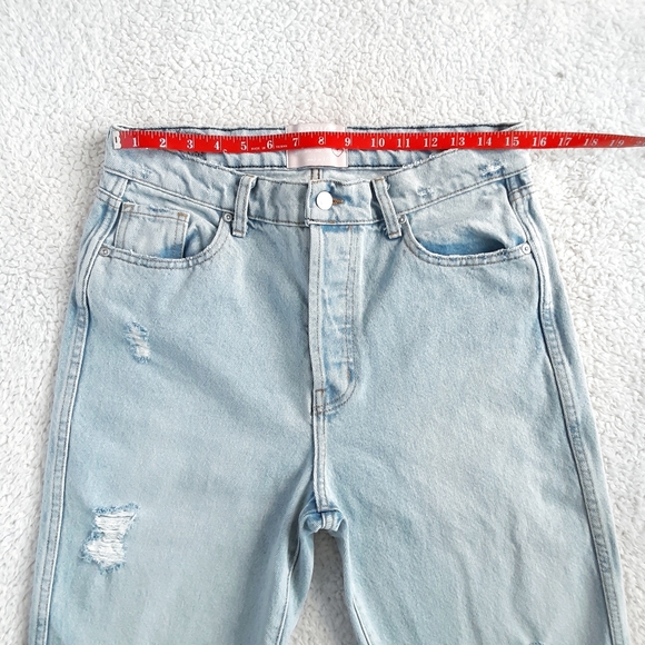 REVICE High Rise Distressed Bum Slit Straight Leg Boyfriend Jeans Size 32 - Picture 3 of 7